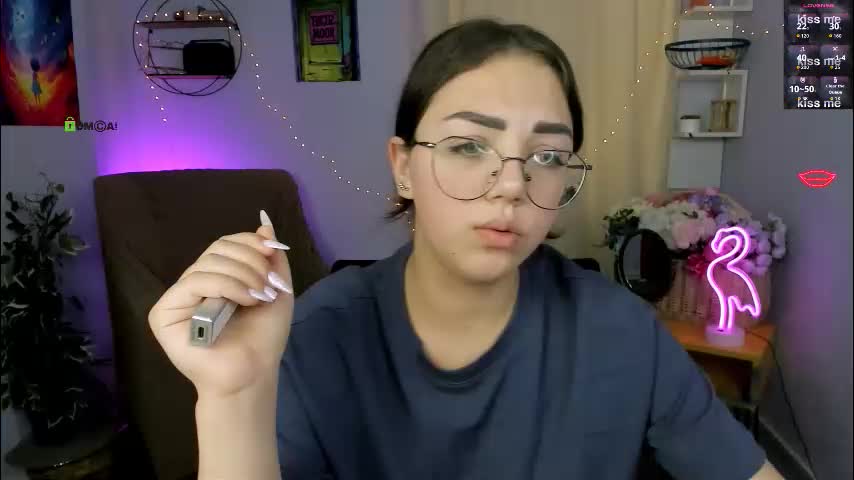 kiki_swan Adult Chat January 19, 2026