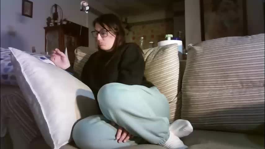 lolahueso Adult Chat January 19, 2026