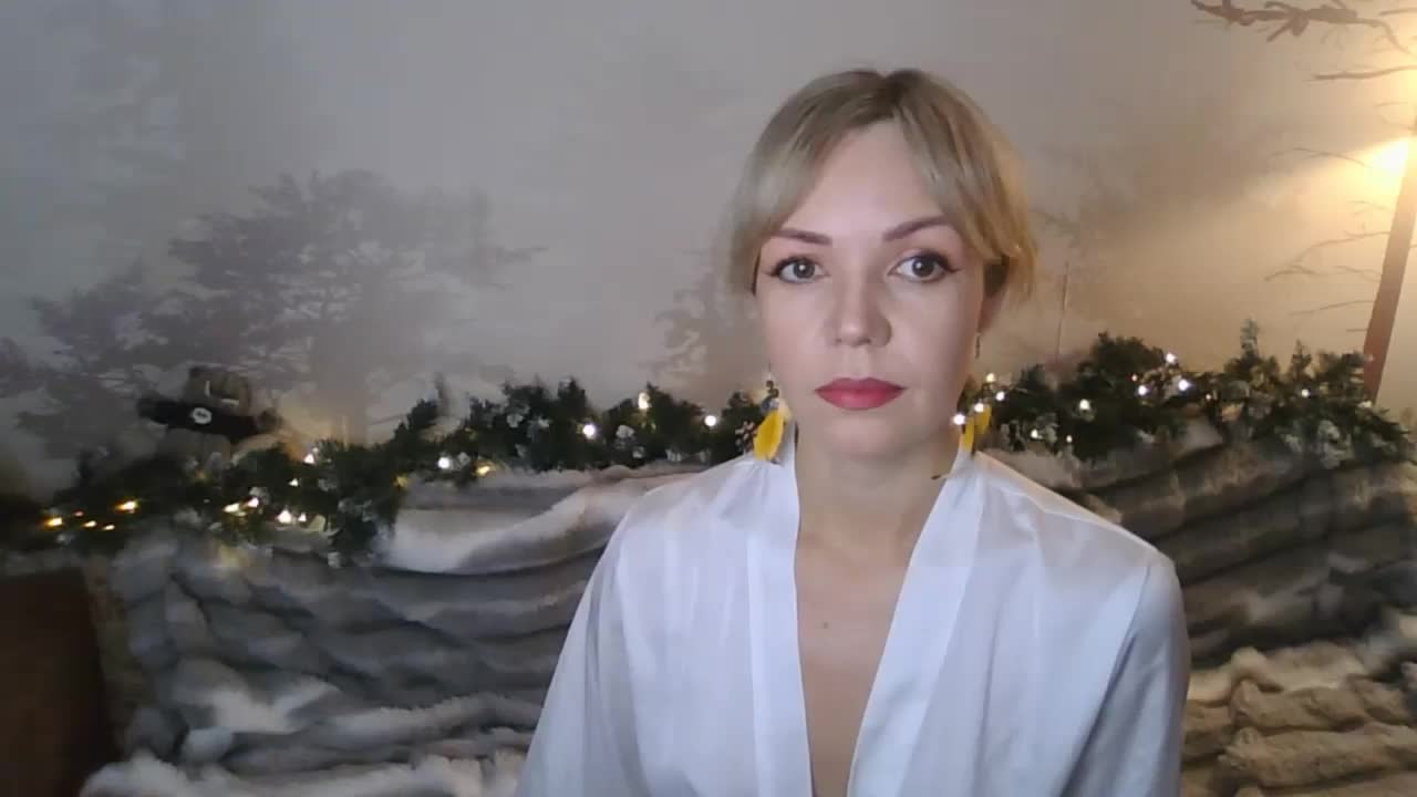 Red_Rose_98 Adult Chat January 19, 2026