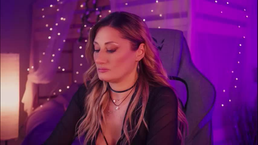 sarahholly Adult Chat January 19, 2026