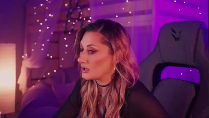 sarahholly Adult Chat January 19, 2026