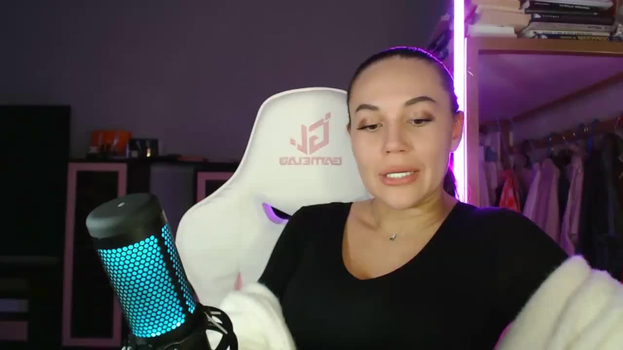 QWEENII Adult Chat January 19, 2026