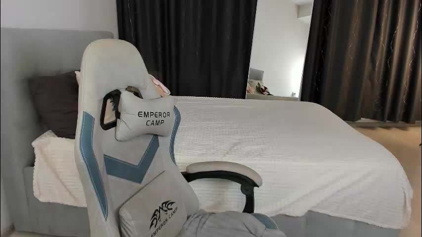 miakeler Adult Chat January 20, 2026