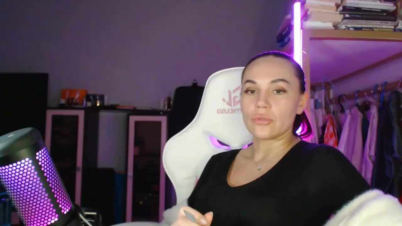 QWEENII Adult Chat January 20, 2026