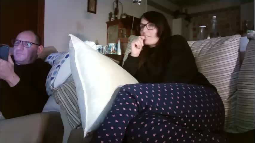 lolahueso Adult Chat January 20, 2026