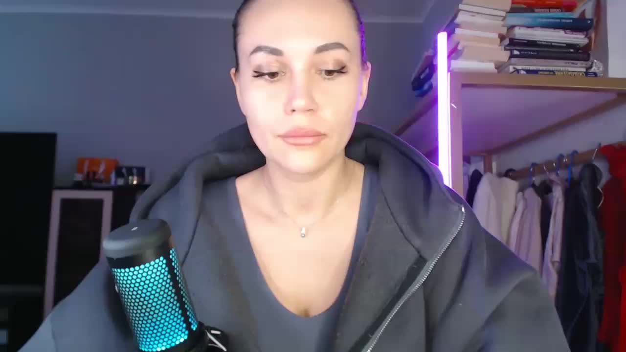 QWEENII Adult Chat January 21, 2026