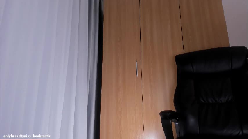 miss_boobtastic Adult Chat January 21, 2026