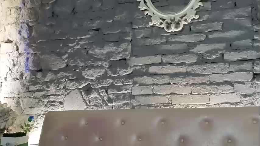 vixvixenn Adult Chat January 21, 2026