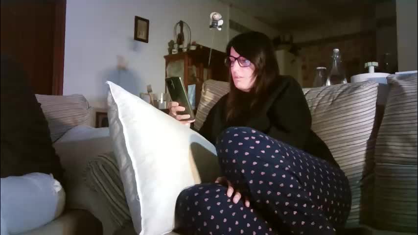 lolahueso Adult Chat January 21, 2026