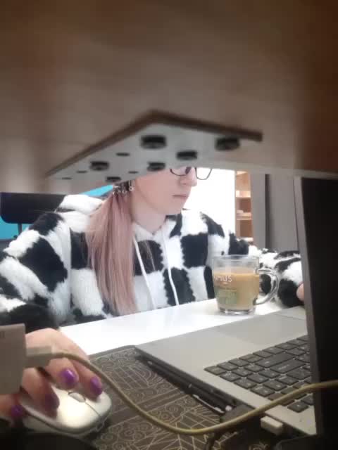 Xo4y-Tpax Adult Chat January 21, 2026