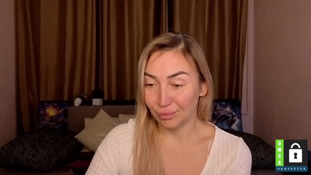 Jullyblondkiss Adult Chat January 21, 2026