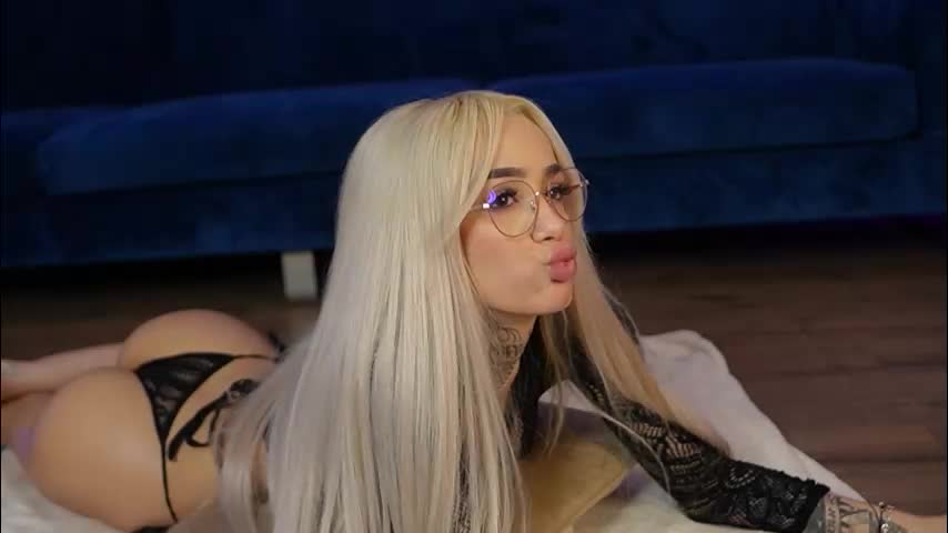 blondie_muller Adult Chat January 21, 2026