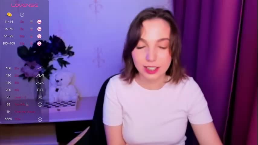 kindhazelhere_ Adult Chat January 21, 2026