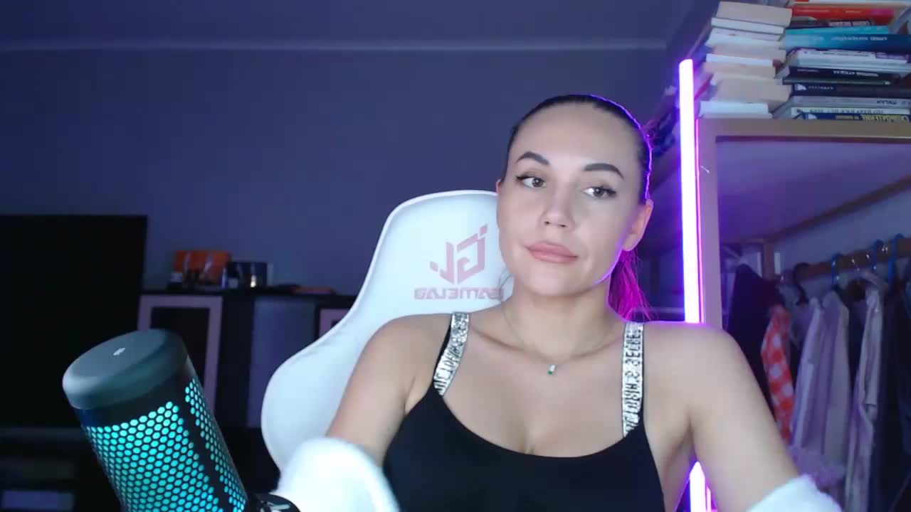 QWEENII Adult Chat January 21, 2026