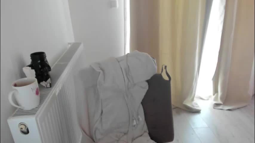 ellyslimdoll Adult Chat January 21, 2026