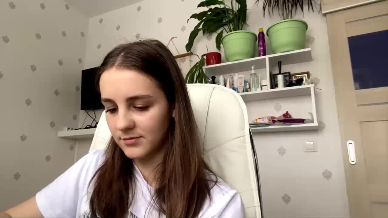 UrShineKatie Adult Chat January 21, 2026