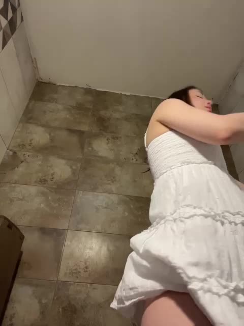 Azilanomi Adult Chat January 22, 2026