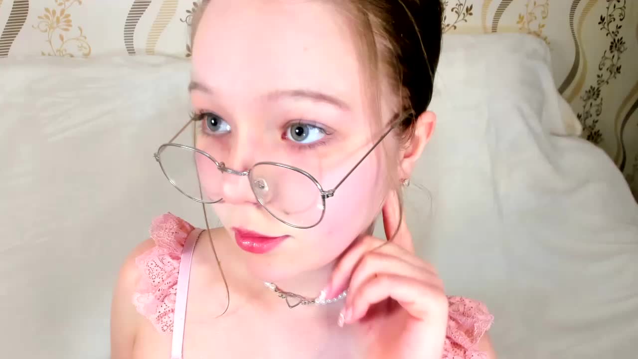 MelMooon Adult Chat January 22, 2026