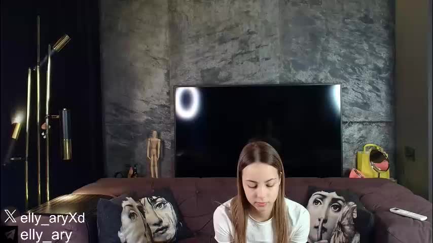 elly_ary Adult Chat January 22, 2026