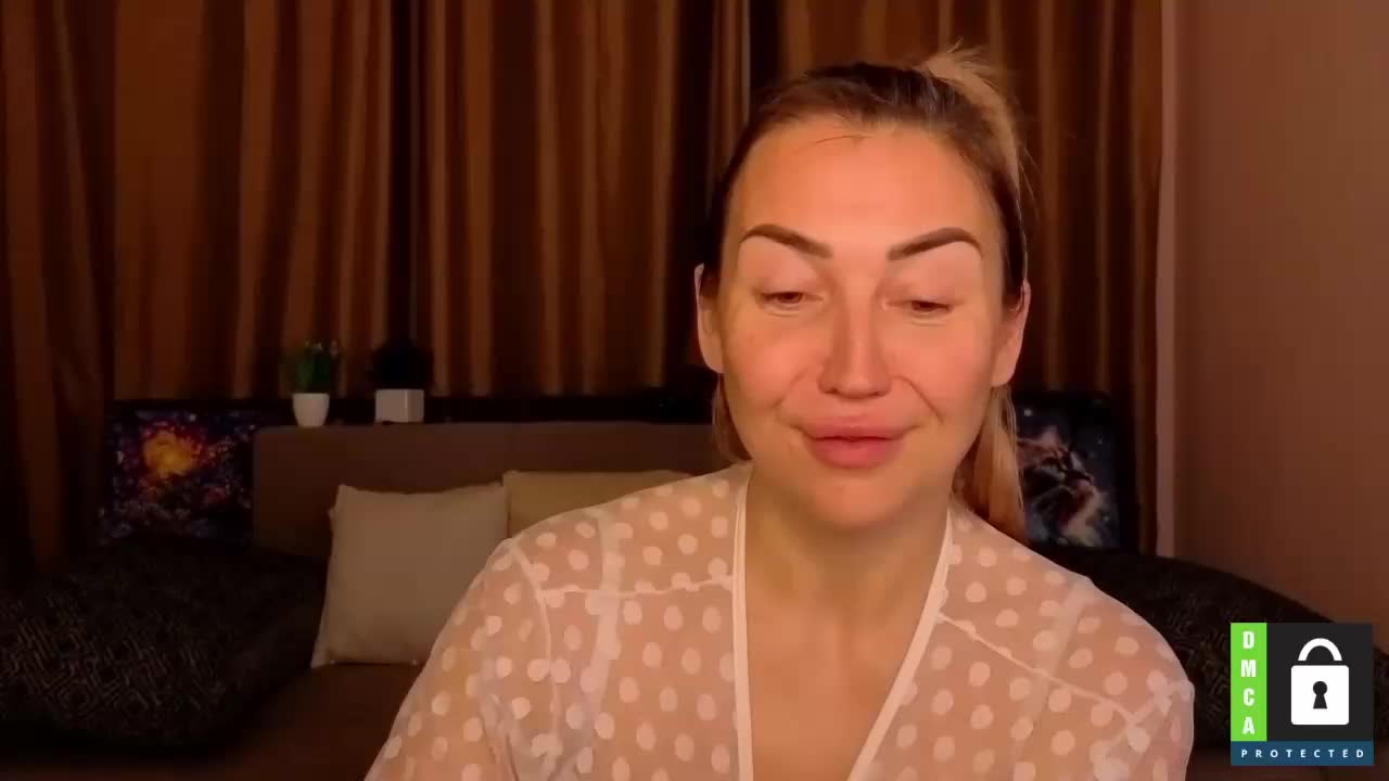 Jullyblondkiss Adult Chat January 22, 2026