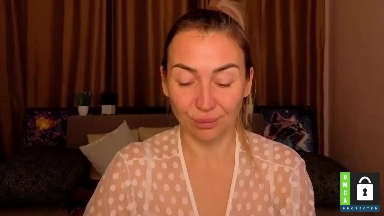 Jullyblondkiss Adult Chat January 22, 2026