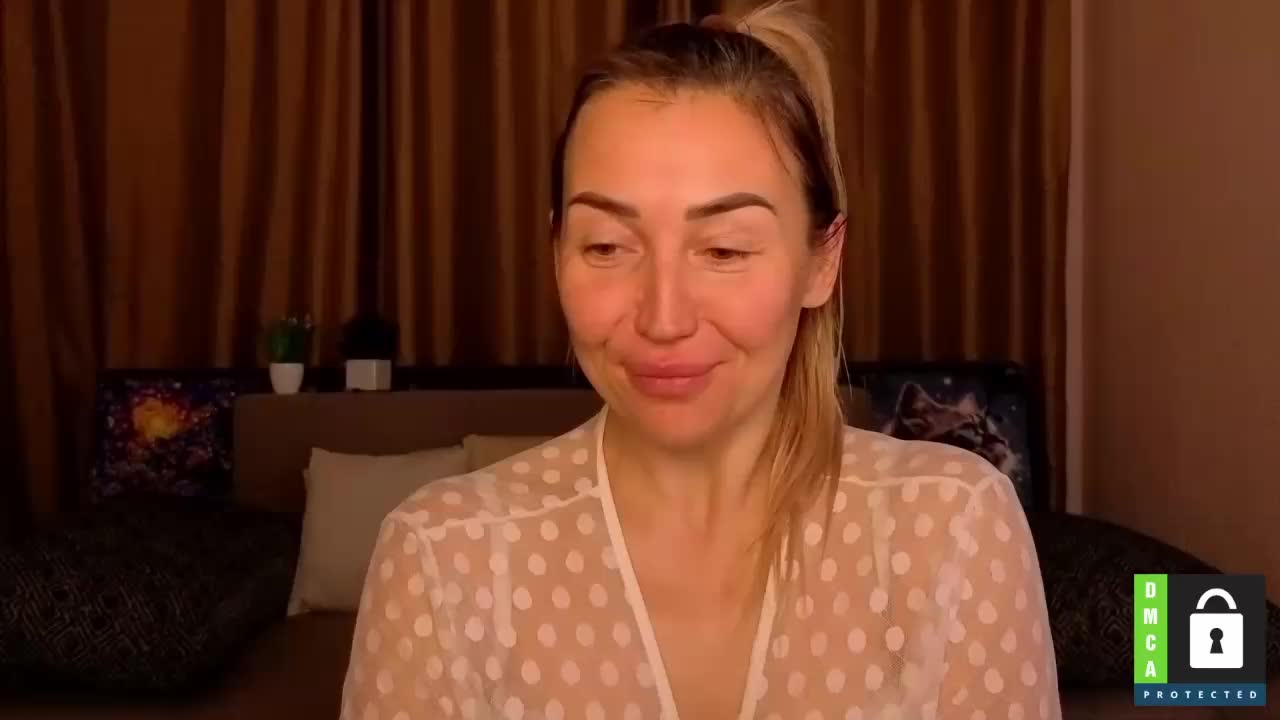 Jullyblondkiss Adult Chat January 22, 2026