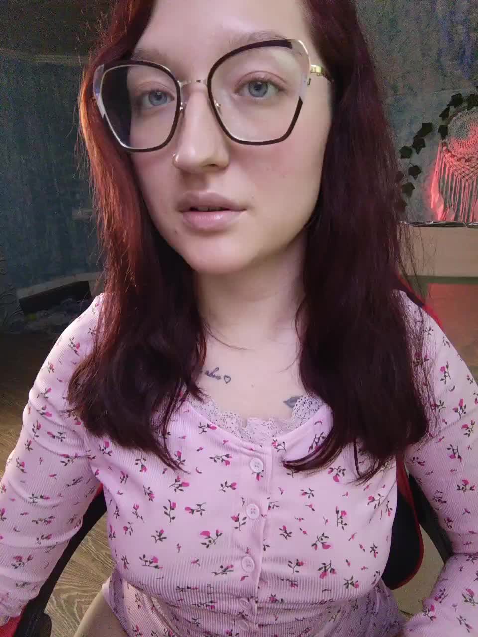 Mari_Gold Adult Chat January 22, 2026