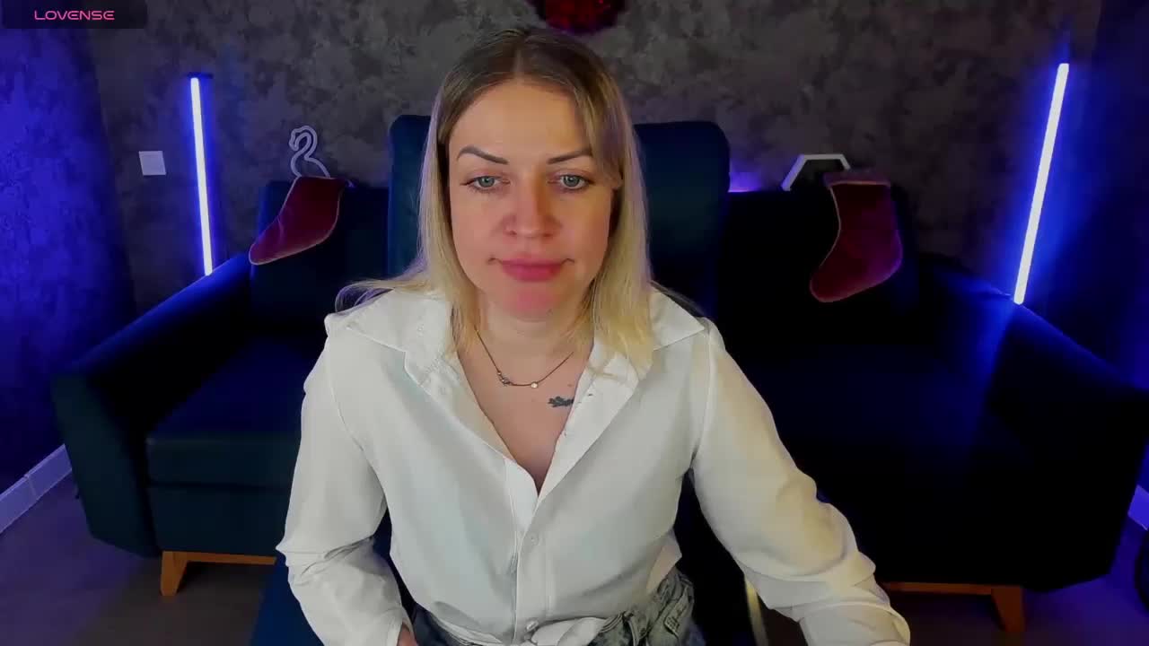 AnnaRayss Adult Chat January 22, 2026