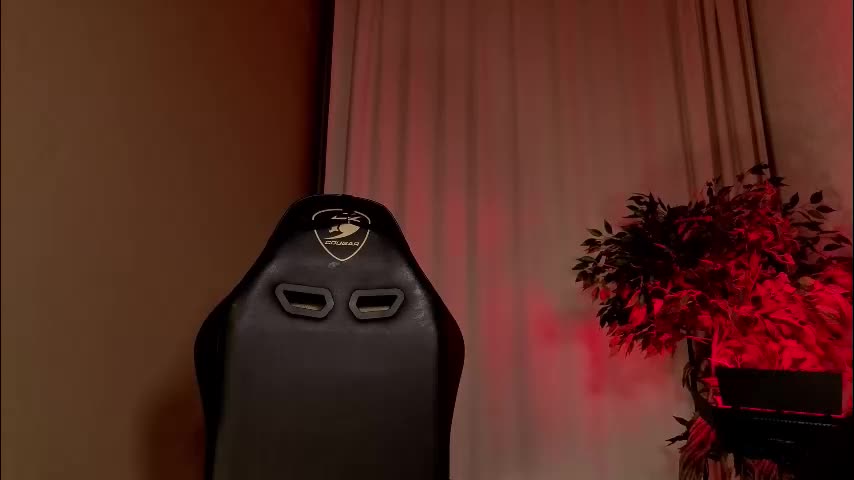 elliephant_ Adult Chat January 22, 2026