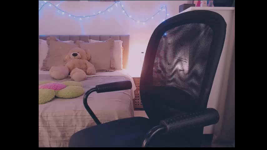 julialiones Adult Chat January 22, 2026