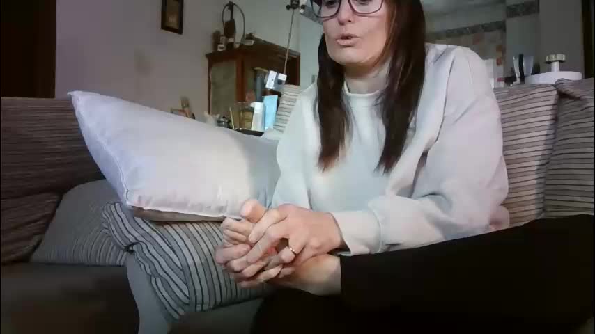 lolahueso Adult Chat January 22, 2026