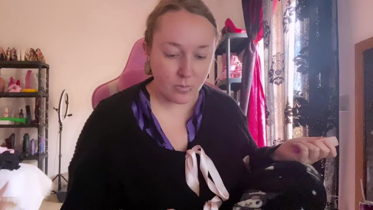 NylonQueen Adult Chat January 22, 2026