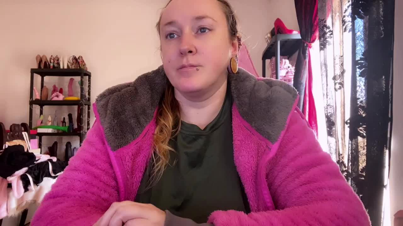 NylonQueen Adult Chat January 23, 2026