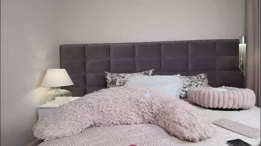 sensual_jasmine Adult Chat January 23, 2026