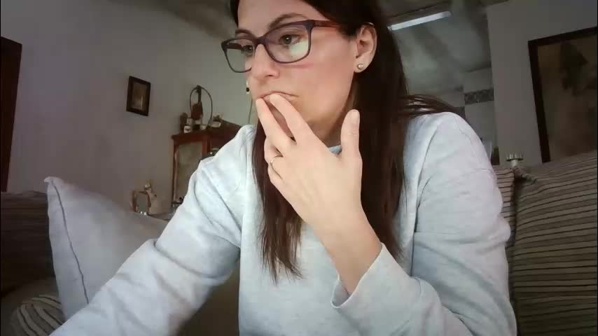 lolahueso Adult Chat January 24, 2026