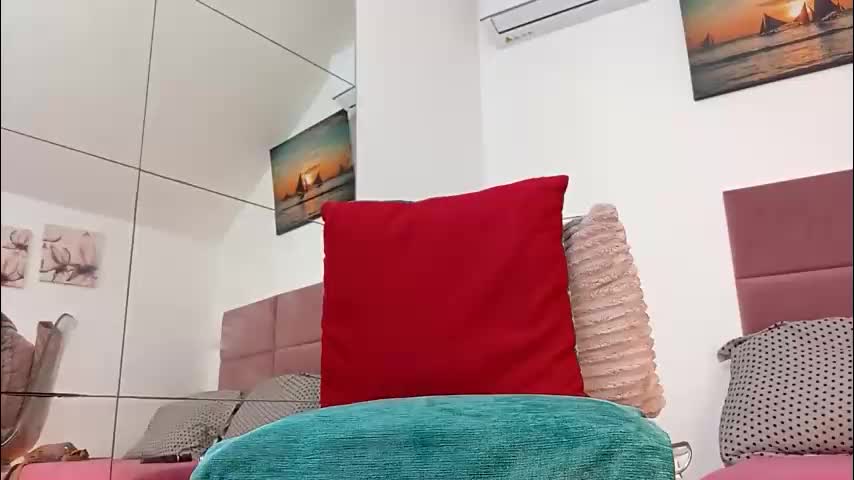 julianejae Adult Chat January 24, 2026