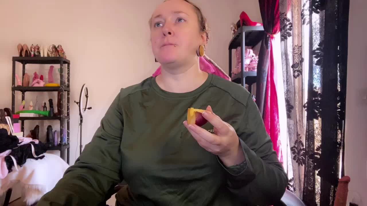 NylonQueen Adult Chat January 23, 2026