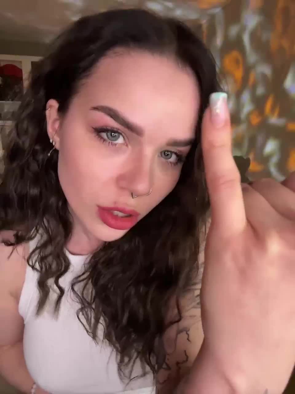 MiniNika Adult Chat January 23, 2026