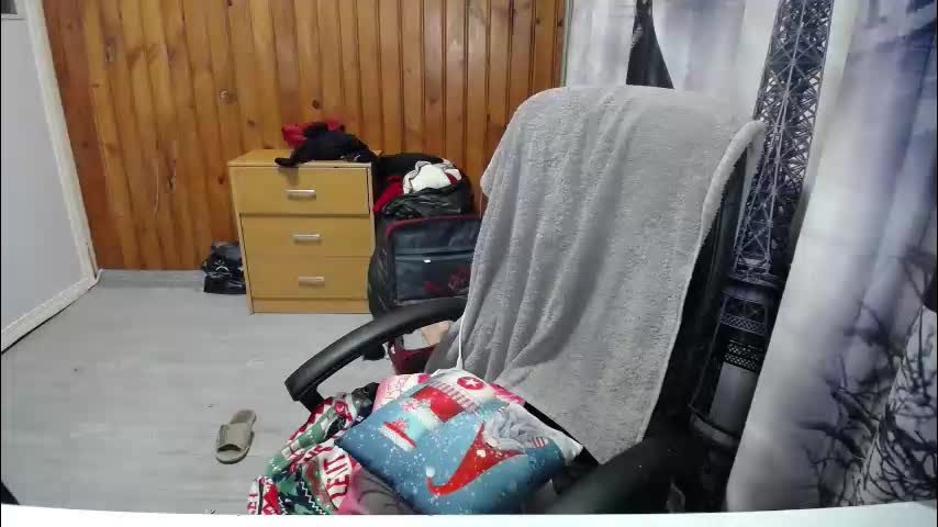 xxxnewlywedsxxx Adult Chat January 24, 2026