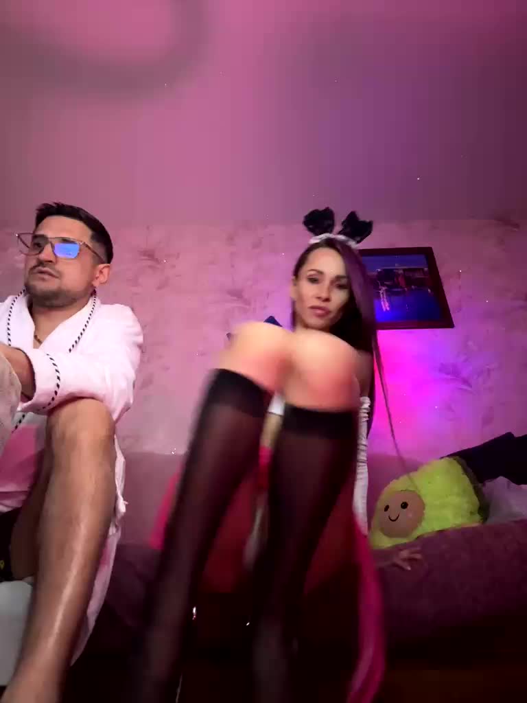 VIP17CoupleDream Adult Chat January 24, 2026