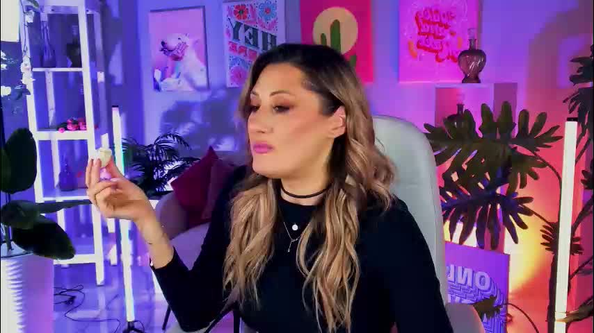 sarahholly Adult Chat January 24, 2026