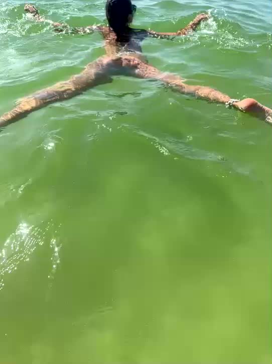 VolnaV Adult Chat January 25, 2026