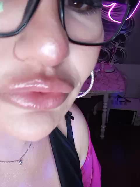 Brunetochkaaa Adult Chat January 25, 2026