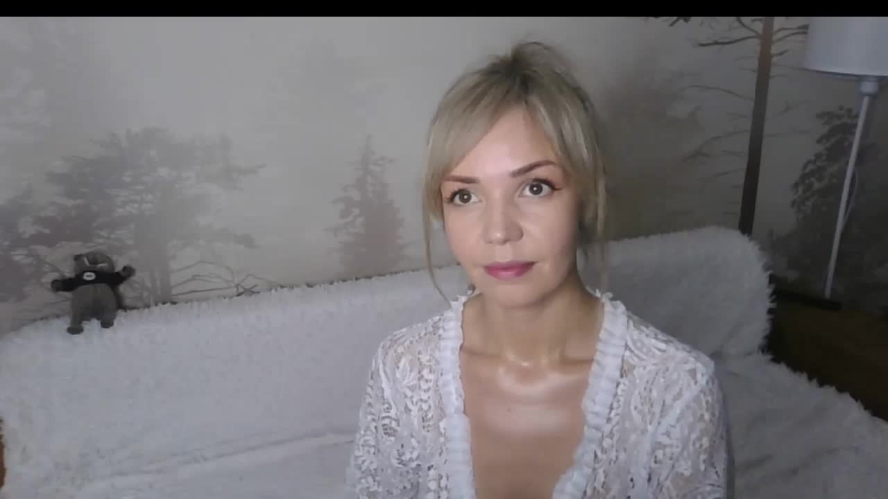 Red_Rose_98 Adult Chat January 25, 2026