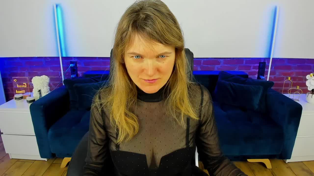 Annabel-xxx Adult Chat January 25, 2026