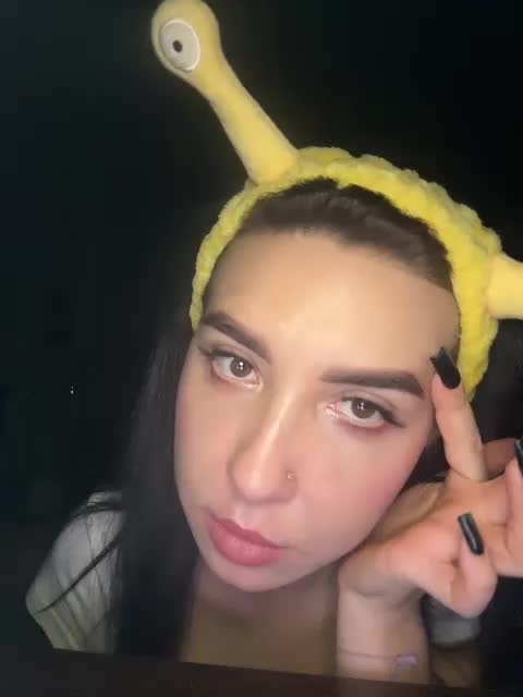 -DEVOCHKA-YYY- Adult Chat January 25, 2026