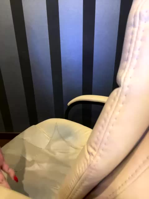 -ANGELIKA7741 Adult Chat January 26, 2026