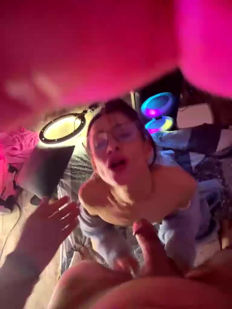 VIP17CoupleDream Adult Chat January 26, 2026