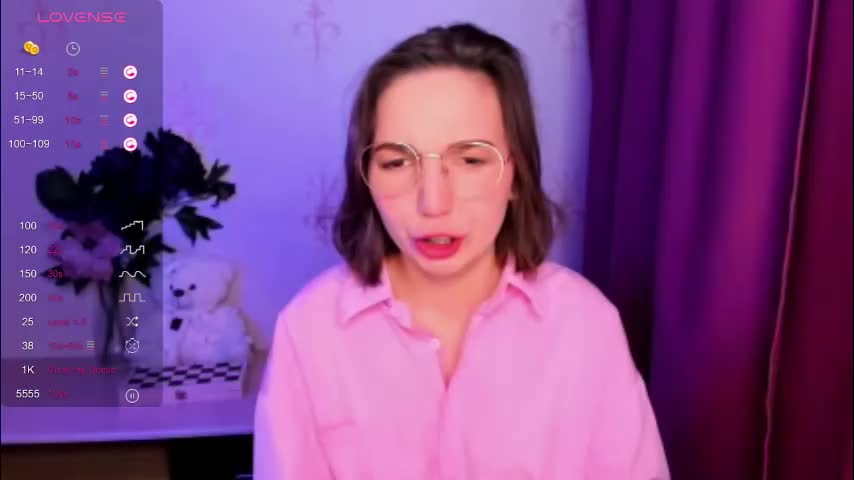 kindhazelhere_ Adult Chat January 26, 2026