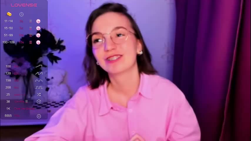 kindhazelhere_ Adult Chat January 26, 2026